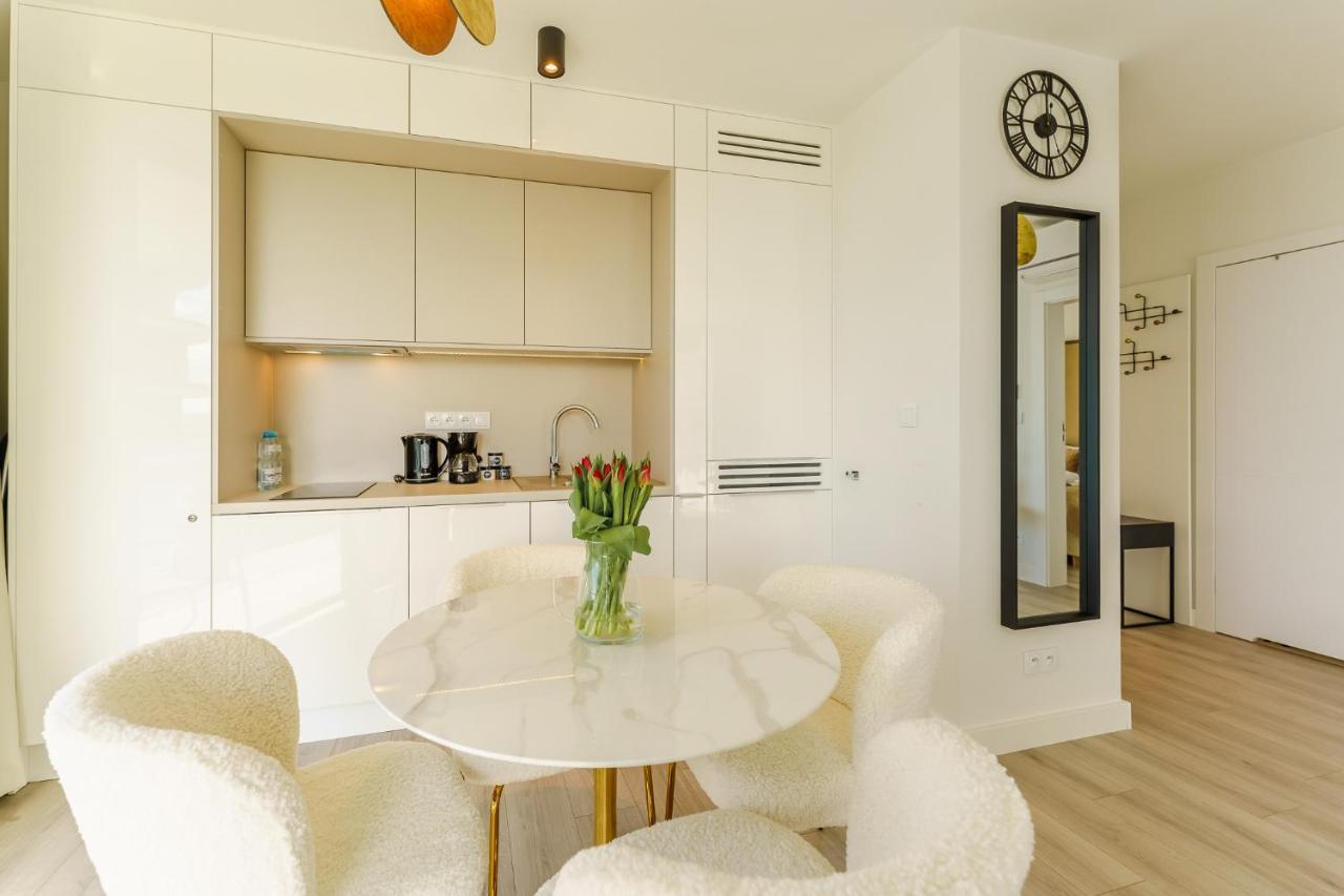Apartament Waves - Baltic View By Noclegi Renters Miedzyzdroje Exterior photo