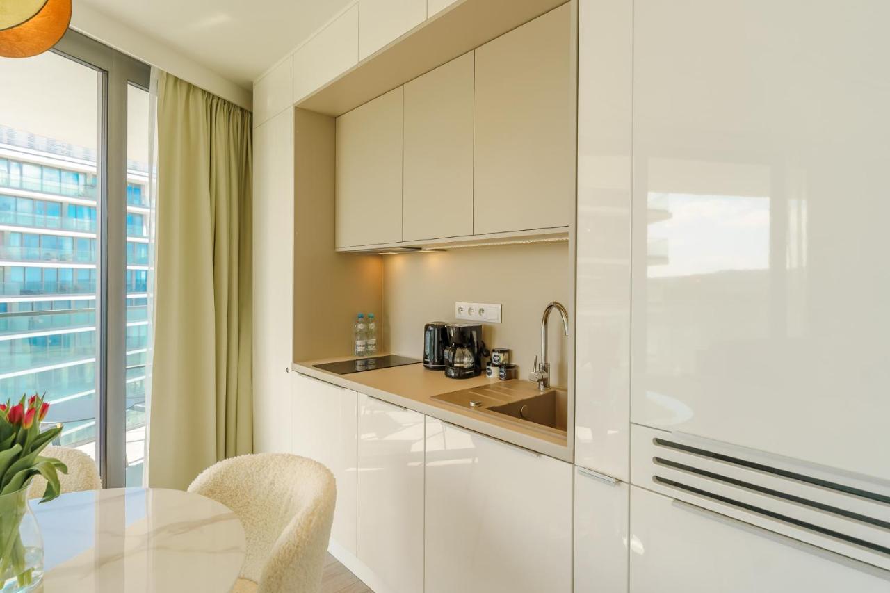 Apartament Waves - Baltic View By Noclegi Renters Miedzyzdroje Exterior photo