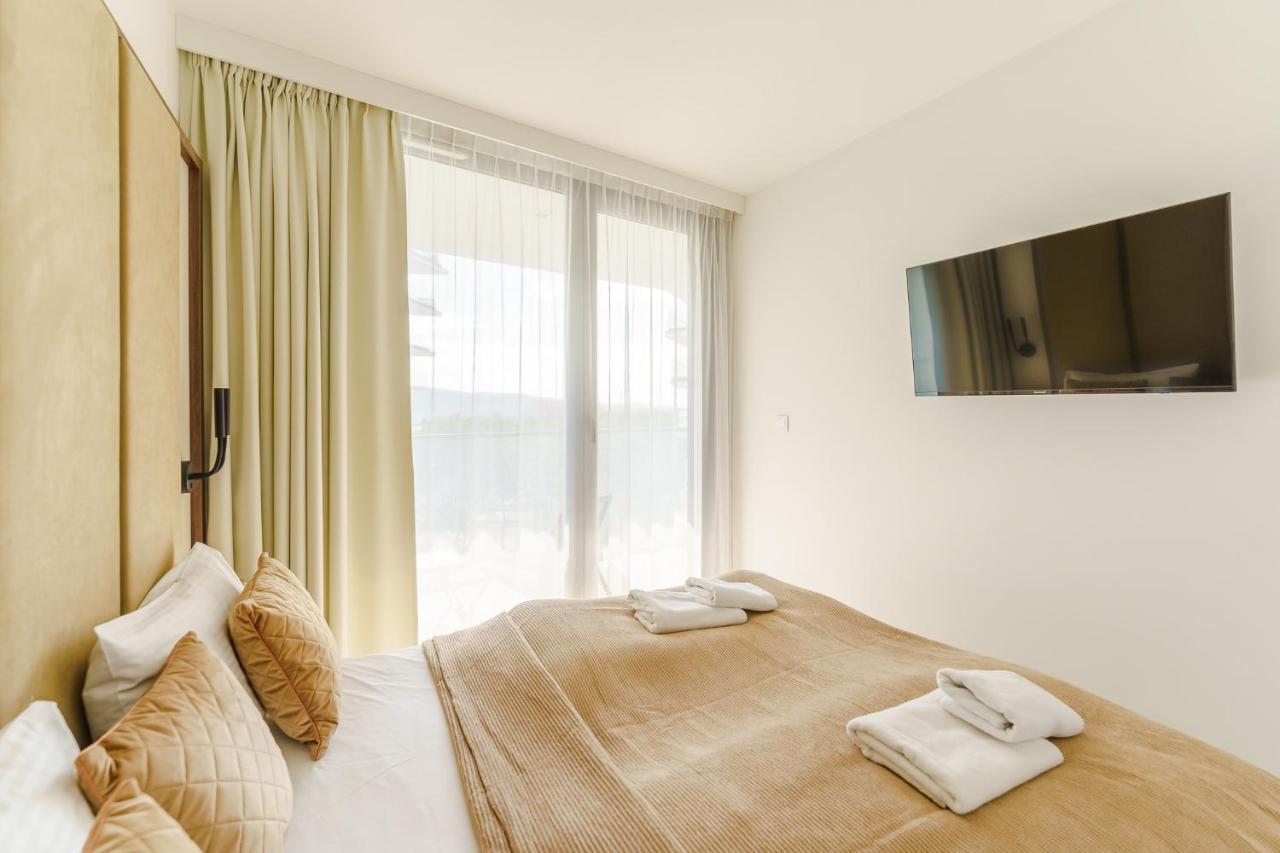 Apartament Waves - Baltic View By Noclegi Renters Miedzyzdroje Exterior photo